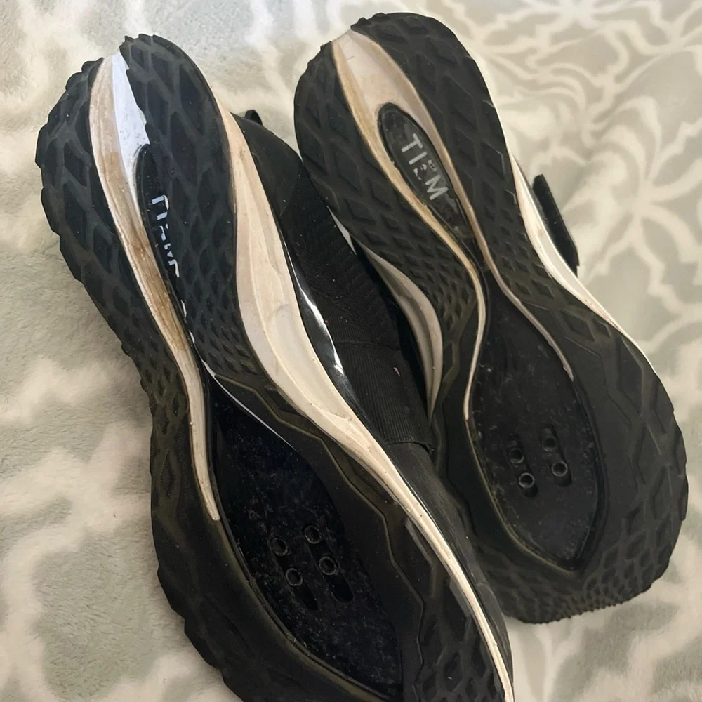 TIEM Slip-On Athletic Shoes with Mesh Fabric for 2 bolt clips cycling - Picture 5 of 6